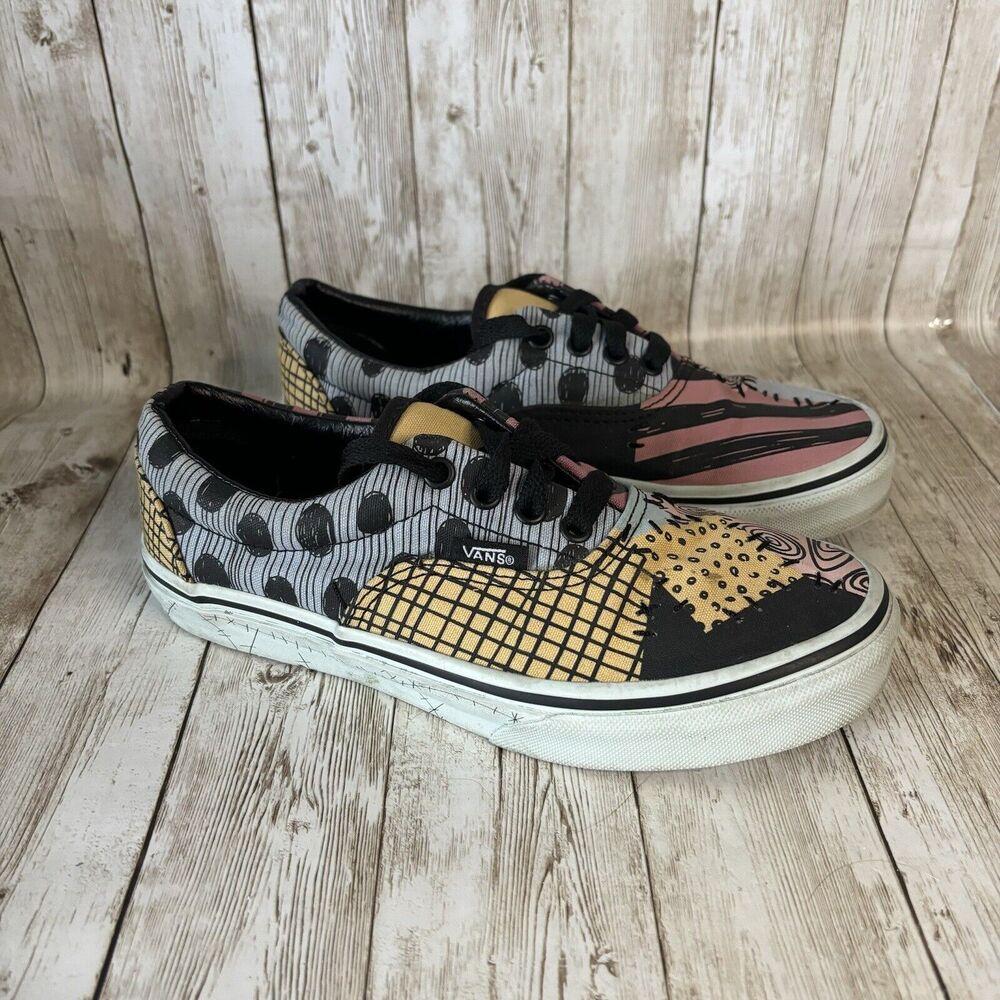 Vans Old Skool‎ The Nightmare Before Christmas Big Kids size 3 sneakers